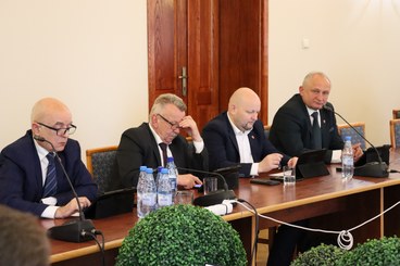 Za nami uroczysta sesja Rady Miejskiej w Wieluniu. Było wiele podziękowań za wspólną pracę na rzecz samorządu